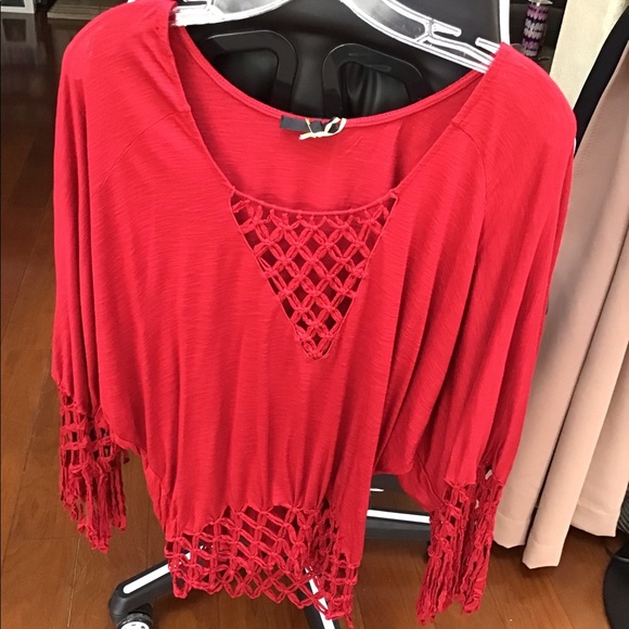 New Indah Halo Top - Picture 1 of 12